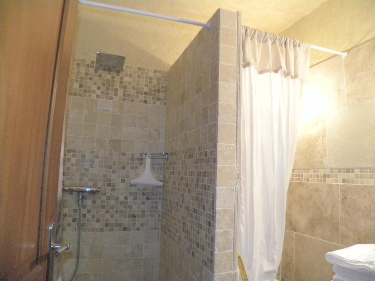 Les Vallons Holiday Home Lioux Dış mekan fotoğraf
